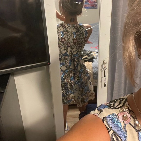 Alice & Olivia Sequenced Skater Dress - Picture 4 of 5